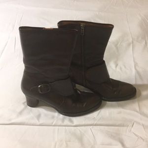 Born boots